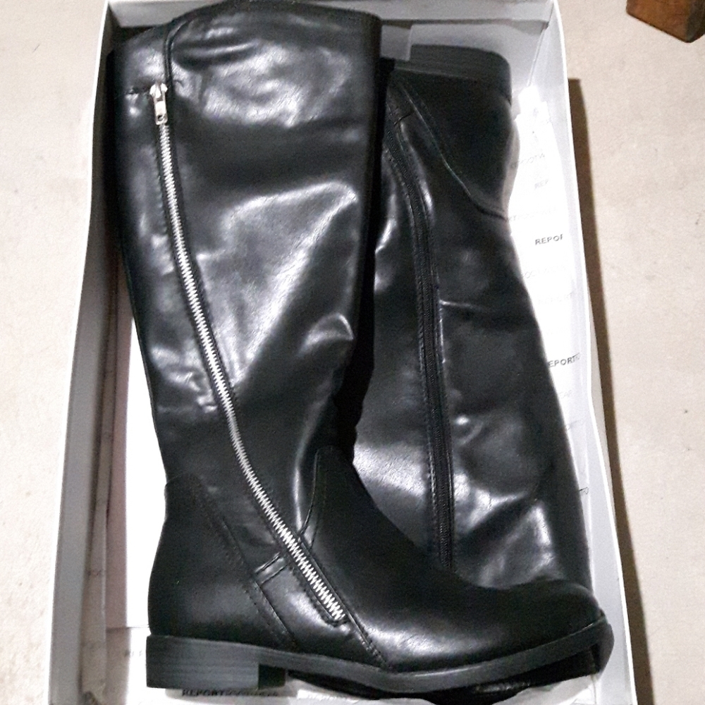 Black leather Report Footwear